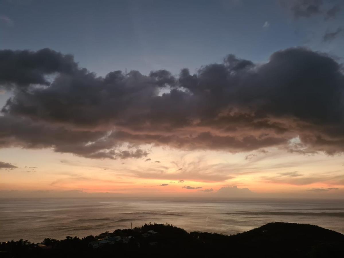 Paradis Au Soleil, Vue Panoramique Sur Mer Bouillante Exterior photo