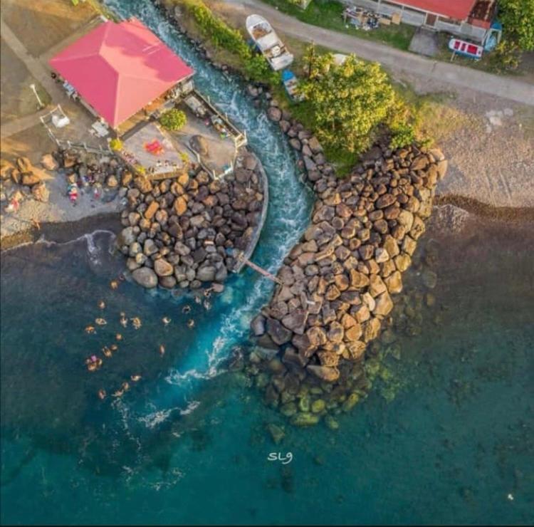 Paradis Au Soleil, Vue Panoramique Sur Mer Bouillante Exterior photo
